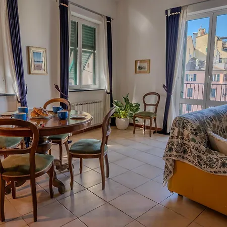 Lovingenoa - White House * Γένοβα