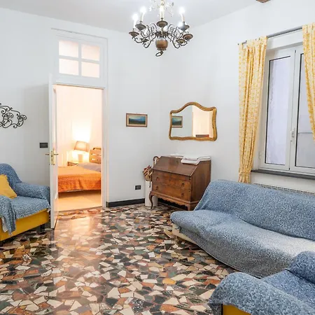 Lovingenoa - White House Appartement