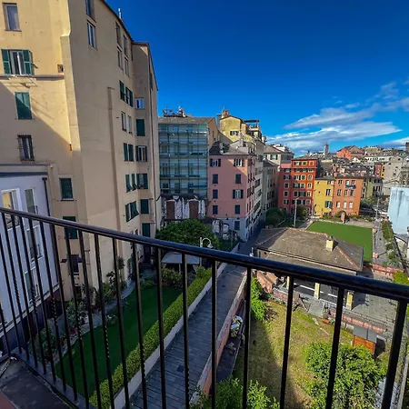 Lovingenoa - White House Apartment *