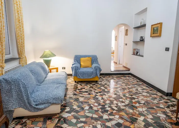 Lovingenoa - White House * Génova